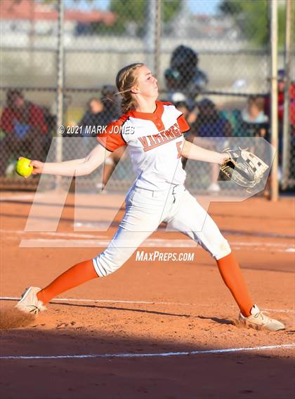 Thumbnail 2 in Williams vs San Manuel (AIA 1A Final)  photogallery.