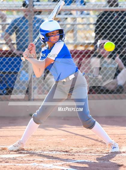 Thumbnail 2 in Williams vs San Manuel (AIA 1A Final)  photogallery.