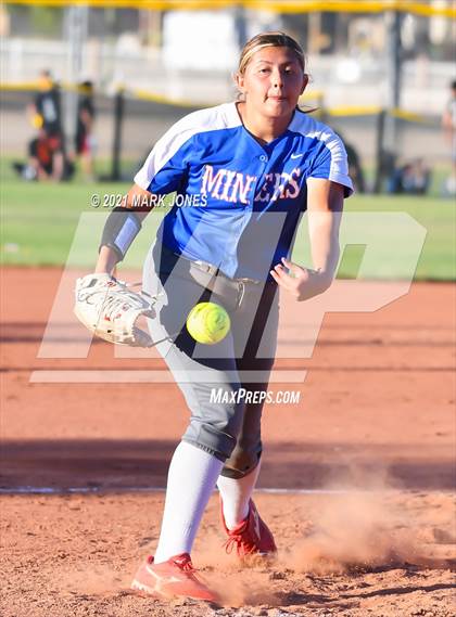 Thumbnail 3 in Williams vs San Manuel (AIA 1A Final)  photogallery.
