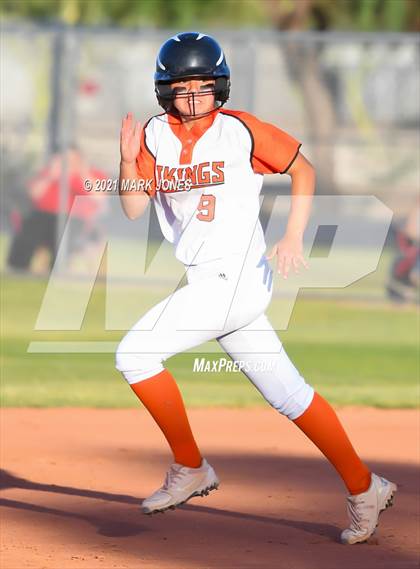 Thumbnail 2 in Williams vs San Manuel (AIA 1A Final)  photogallery.