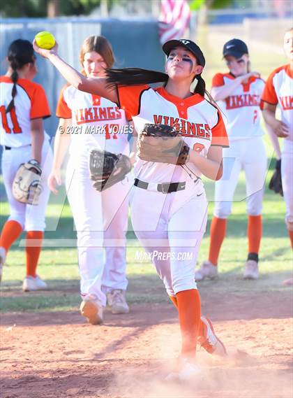 Thumbnail 2 in Williams vs San Manuel (AIA 1A Final)  photogallery.