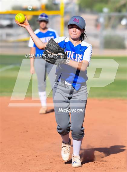 Thumbnail 2 in Williams vs San Manuel (AIA 1A Final)  photogallery.