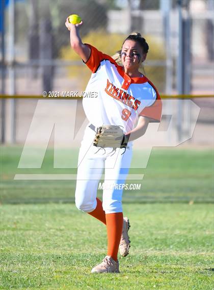 Thumbnail 2 in Williams vs San Manuel (AIA 1A Final)  photogallery.