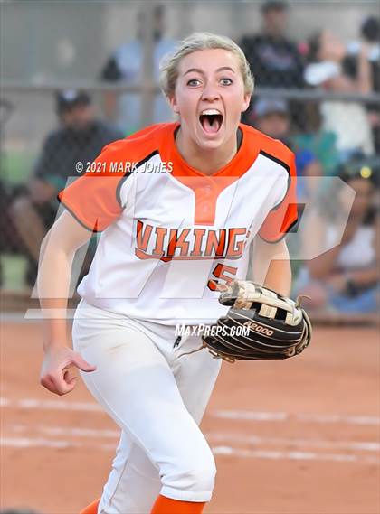 Thumbnail 2 in Williams vs San Manuel (AIA 1A Final)  photogallery.