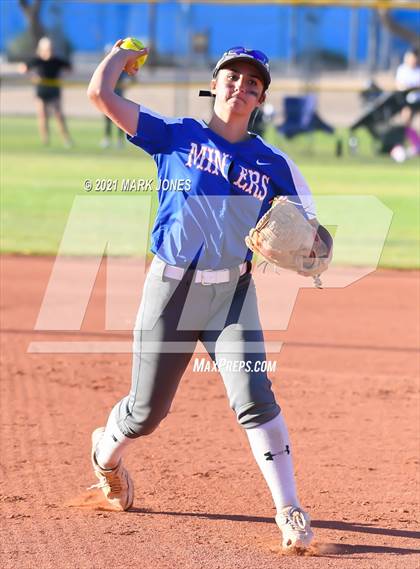 Thumbnail 2 in Williams vs San Manuel (AIA 1A Final)  photogallery.