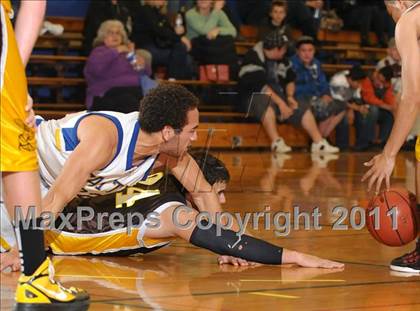 Thumbnail 2 in Williams vs. Faith Christian (Irene Wells Memorial Invitational) photogallery.