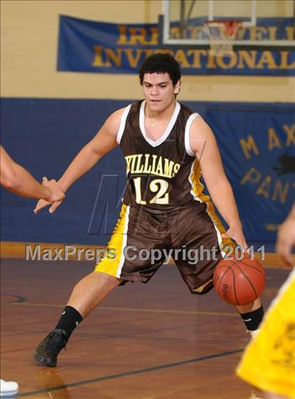 Thumbnail 3 in Williams vs. Faith Christian (Irene Wells Memorial Invitational) photogallery.