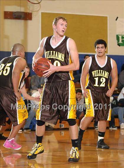 Thumbnail 2 in Williams vs. Faith Christian (Irene Wells Memorial Invitational) photogallery.