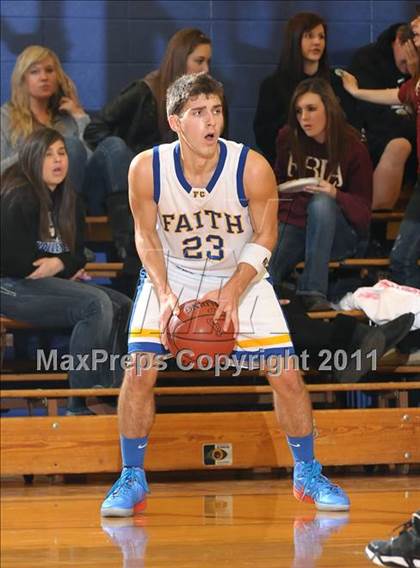 Thumbnail 3 in Williams vs. Faith Christian (Irene Wells Memorial Invitational) photogallery.