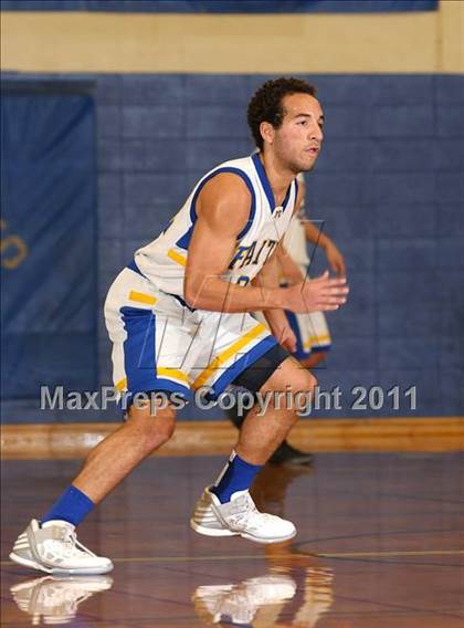 Thumbnail 2 in Williams vs. Faith Christian (Irene Wells Memorial Invitational) photogallery.