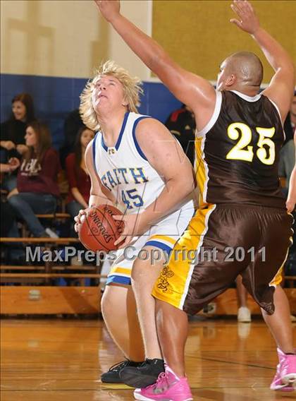 Thumbnail 3 in Williams vs. Faith Christian (Irene Wells Memorial Invitational) photogallery.