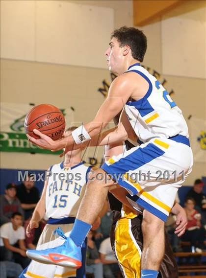 Thumbnail 1 in Williams vs. Faith Christian (Irene Wells Memorial Invitational) photogallery.
