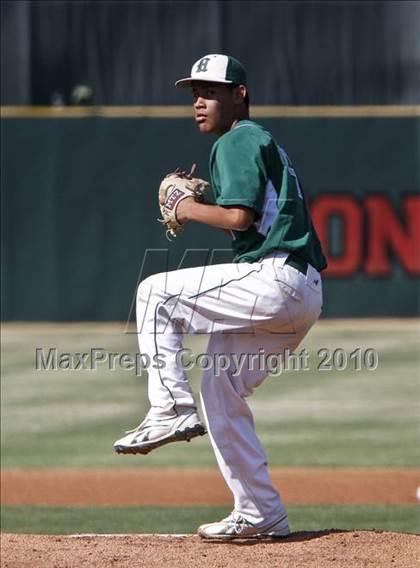 Thumbnail 2 in Grossmont vs. Helix (CIF SDS D2 Final) photogallery.