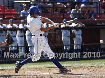 Thumbnail 3 in Grossmont vs. Helix (CIF SDS D2 Final) photogallery.