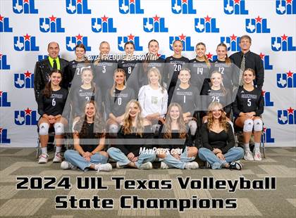 Thumbnail 1 in Iola vs. Crawford (UIL 2A Volleyball Division II Final Medal Ceremony) photogallery.