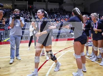 Thumbnail 3 in Iola vs. Crawford (UIL 2A Volleyball Division II Final Medal Ceremony) photogallery.