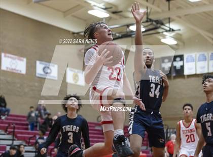 Thumbnail 3 in Antelope vs. Inderkum photogallery.