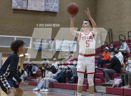 Thumbnail 2 in Antelope vs. Inderkum photogallery.