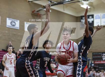 Thumbnail 1 in Antelope vs. Inderkum photogallery.