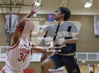 Thumbnail 3 in Antelope vs. Inderkum photogallery.