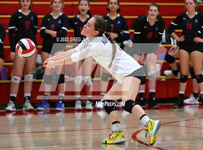 Thumbnail 2 in Analy @ Cardinal Newman photogallery.