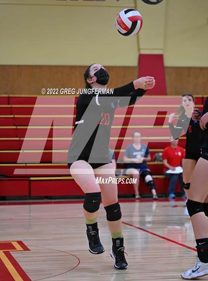Thumbnail 3 in Analy @ Cardinal Newman photogallery.