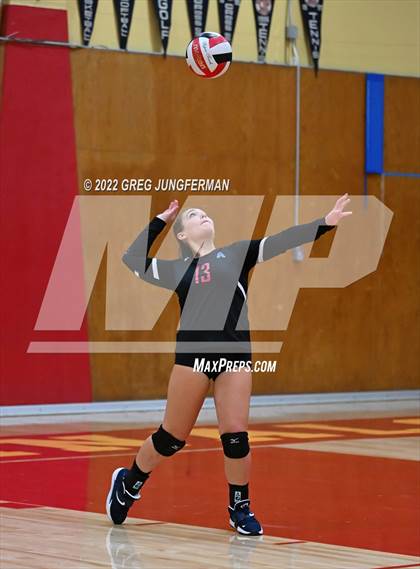Thumbnail 1 in Analy @ Cardinal Newman photogallery.
