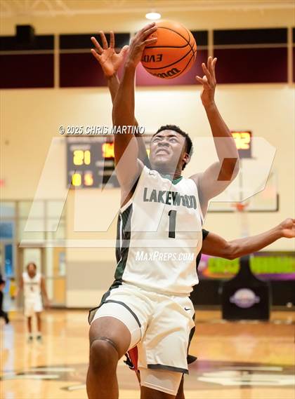 Thumbnail 1 in Fox Creek vs Lakewood (Cayce Roundball Classic) photogallery.