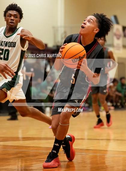 Thumbnail 2 in Fox Creek vs Lakewood (Cayce Roundball Classic) photogallery.