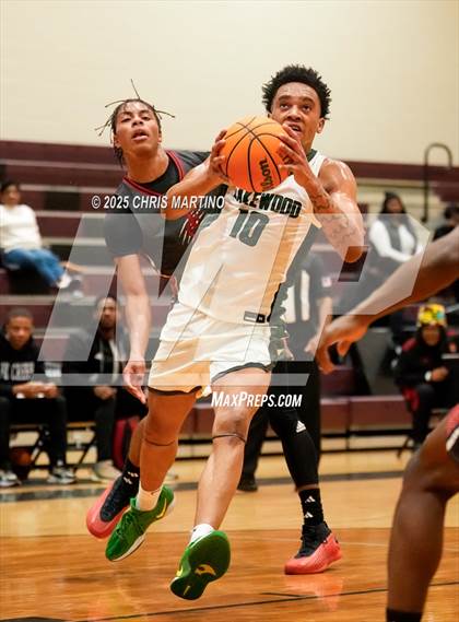 Thumbnail 1 in Fox Creek vs Lakewood (Cayce Roundball Classic) photogallery.