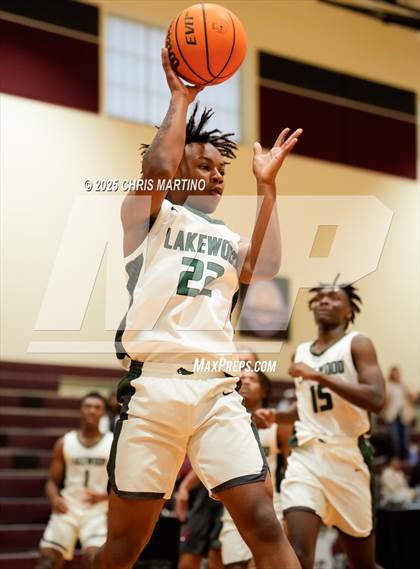 Thumbnail 1 in Fox Creek vs Lakewood (Cayce Roundball Classic) photogallery.