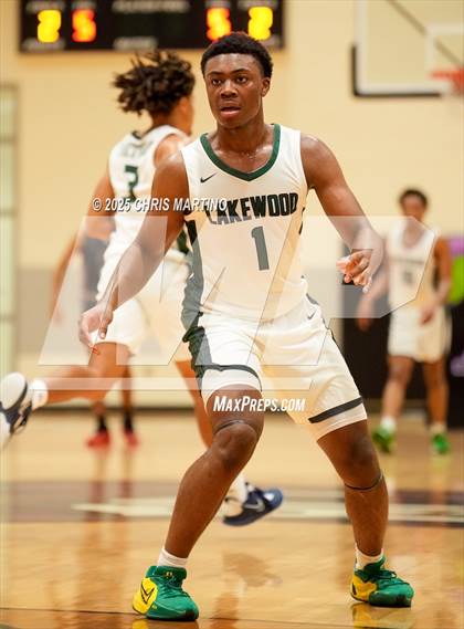 Thumbnail 2 in Fox Creek vs Lakewood (Cayce Roundball Classic) photogallery.