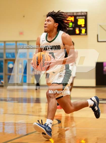 Thumbnail 1 in Fox Creek vs Lakewood (Cayce Roundball Classic) photogallery.
