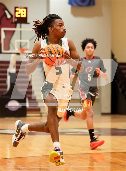Thumbnail 2 in Fox Creek vs Lakewood (Cayce Roundball Classic) photogallery.