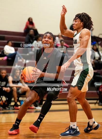 Thumbnail 2 in Fox Creek vs Lakewood (Cayce Roundball Classic) photogallery.