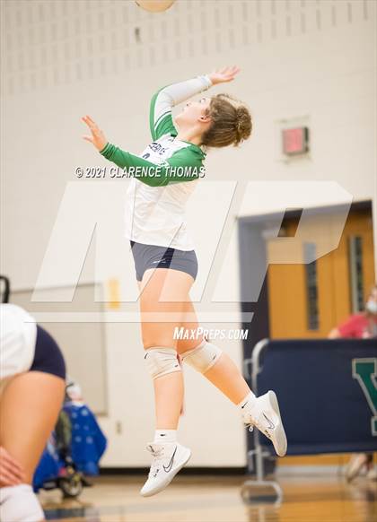Thumbnail 3 in Chantilly @ Woodgrove photogallery.