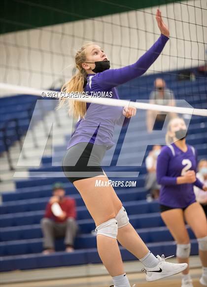 Thumbnail 3 in Chantilly @ Woodgrove photogallery.