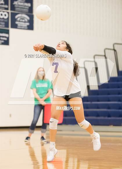 Thumbnail 3 in Chantilly @ Woodgrove photogallery.
