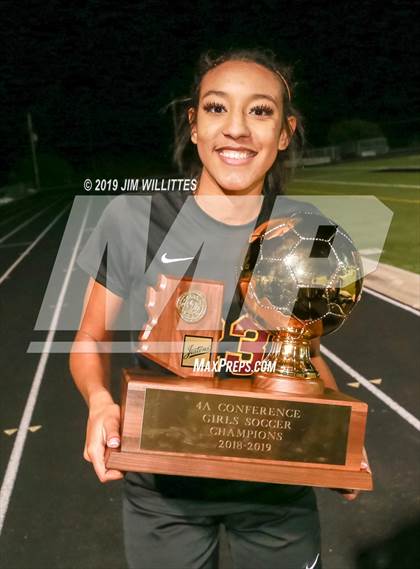 Thumbnail 1 in Catalina Foothills vs. Salpointe Catholic (AIA 4A Final Award Photos) photogallery.