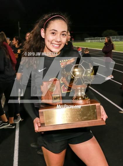 Thumbnail 3 in Catalina Foothills vs. Salpointe Catholic (AIA 4A Final Award Photos) photogallery.