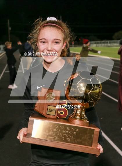 Thumbnail 2 in Catalina Foothills vs. Salpointe Catholic (AIA 4A Final Award Photos) photogallery.