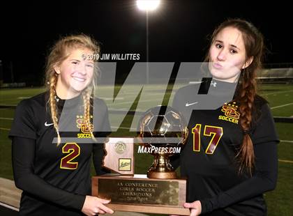 Thumbnail 1 in Catalina Foothills vs. Salpointe Catholic (AIA 4A Final Award Photos) photogallery.