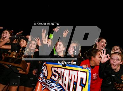 Thumbnail 1 in Catalina Foothills vs. Salpointe Catholic (AIA 4A Final Award Photos) photogallery.
