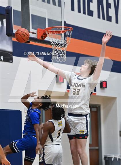 Thumbnail 3 in Cypress Creek vs McKinney (Houston Methodist Cy-Hoops Invitational) photogallery.
