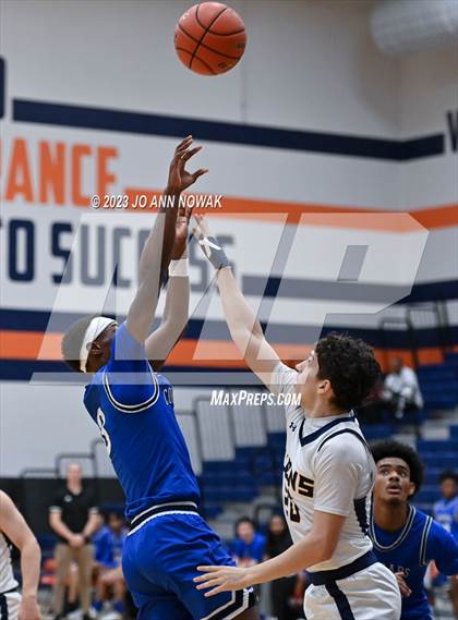 Thumbnail 2 in Cypress Creek vs McKinney (Houston Methodist Cy-Hoops Invitational) photogallery.