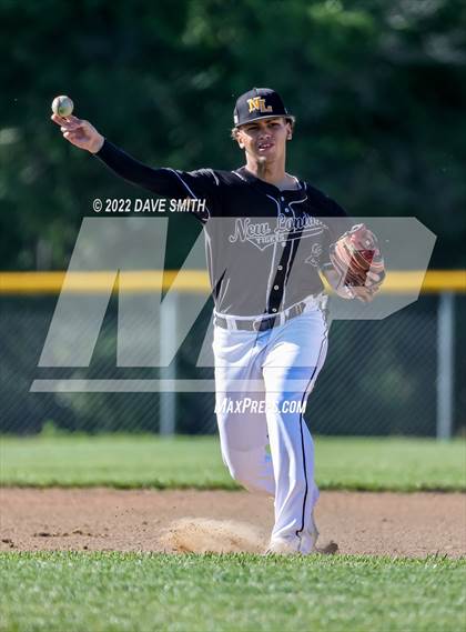 Thumbnail 1 in New London @ Davenport North photogallery.