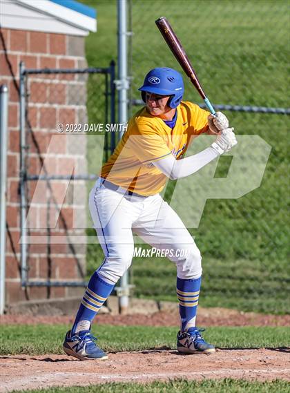 Thumbnail 3 in New London @ Davenport North photogallery.