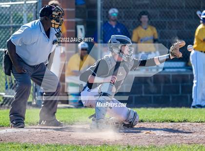 Thumbnail 3 in New London @ Davenport North photogallery.