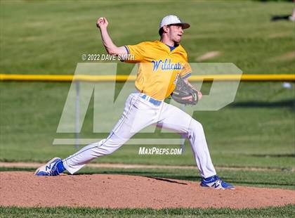 Thumbnail 1 in New London @ Davenport North photogallery.