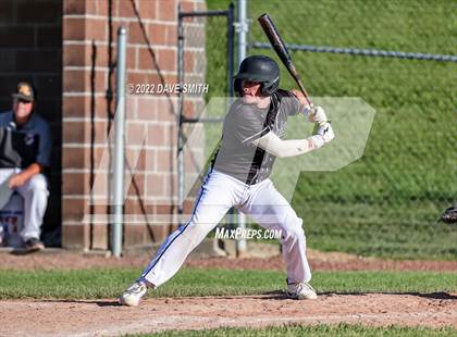 Thumbnail 2 in New London @ Davenport North photogallery.